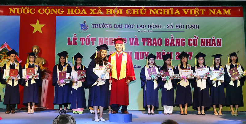 Môi trường chuẩn mực từ việc trọng dụng người tài