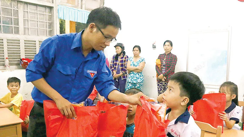 Ấm tình Trung thu 