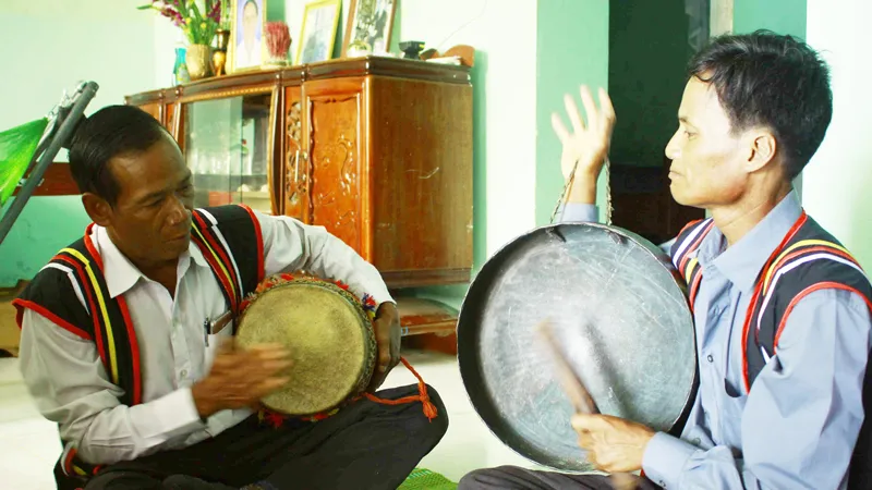 Người Cor di cư làm giàu: Không quên văn hóa truyền thống