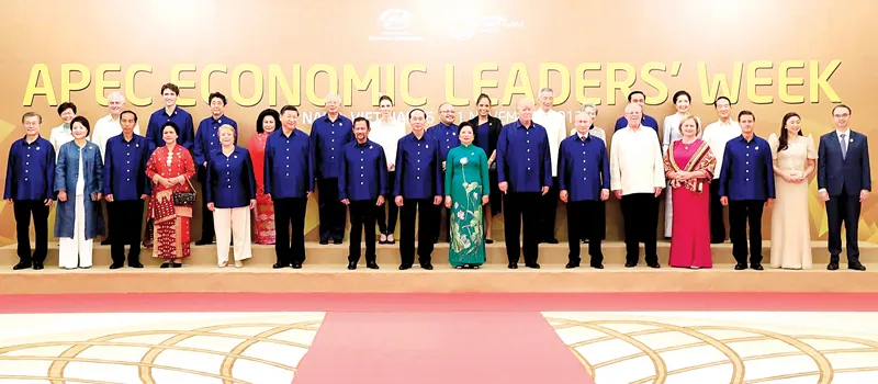 Chủ tịch nước Trần Đại Quang gặp song phương với lãnh đạo các nền kinh tế APEC