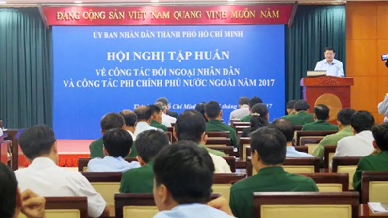 Phó Chủ tịch UBND TP Huỳnh Cách Mạng phát biểu khai mạc tại Hội nghị tập huấn. Ảnh: HCM CityWeb