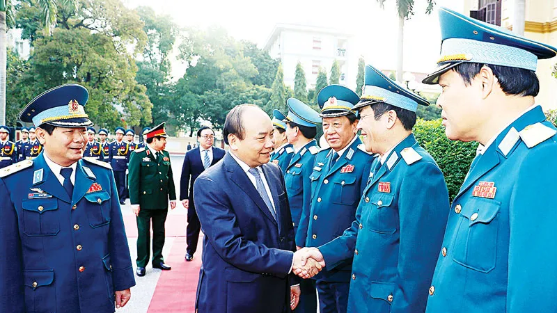 Chủ động trước khả năng địch tấn công từ trên không, trên biển