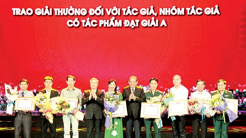 Trao 164 giải thưởng sáng tác quảng bá tác phẩm VHNT, báo chí 