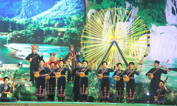 Khai mạc Liên hoan nghệ thuật hát then, đàn tính các dân tộc Tày, Nùng, Thái toàn quốc