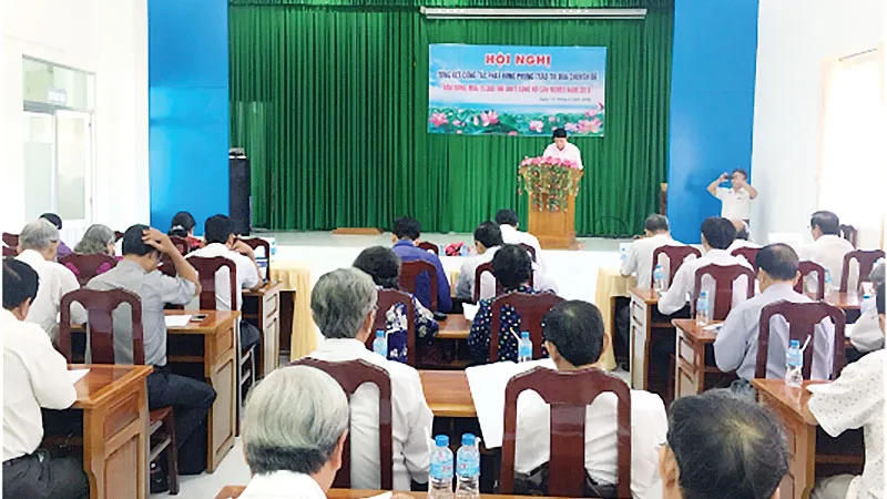 UBND tỉnh tặng bằng khen CTY TNHH MTV tỉnh Đồng Tháp trong công tác tài trợ mua thẻ BHYT