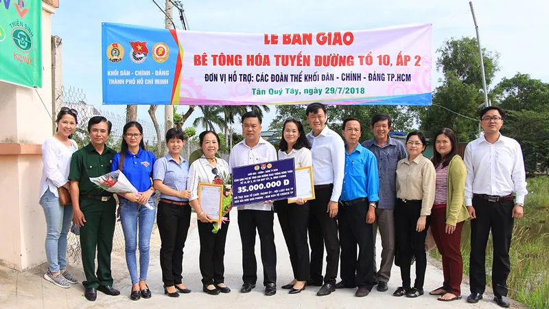 360 triệu đồng đóng góp xây dựng nông thôn mới ở Bình Chánh