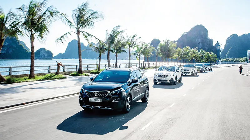 Cùng bộ đôi SUV Peugeot 5008, 3008 All New đến với kỳ quan Hạ Long