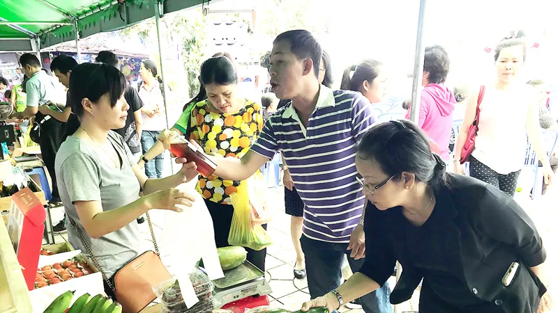 TPHCM có thêm 3 chợ phiên nông sản