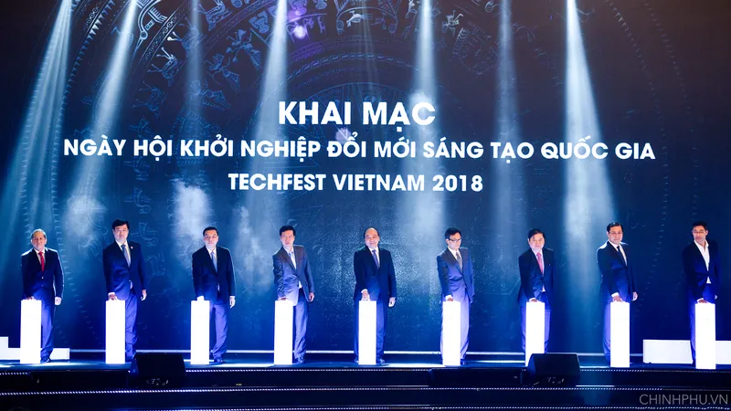 Thủ tướng Nguyễn Xuân Phúc: Sẽ lập trung tâm khởi nghiệp quốc gia thống nhất