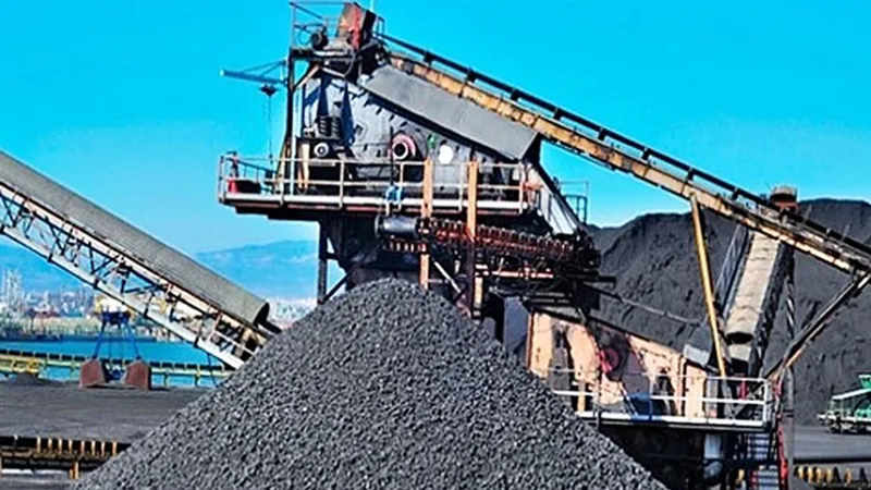 Bảo đảm không thiếu than cho sản xuất điện, không thiếu điện