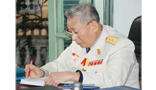 Trung tướng Đồng Sỹ Nguyên với “Nghĩa tình Trường Sơn”