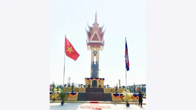 Khánh thành Đài Hữu nghị Việt Nam - Campuchia ở Tây Bắc Campuchia