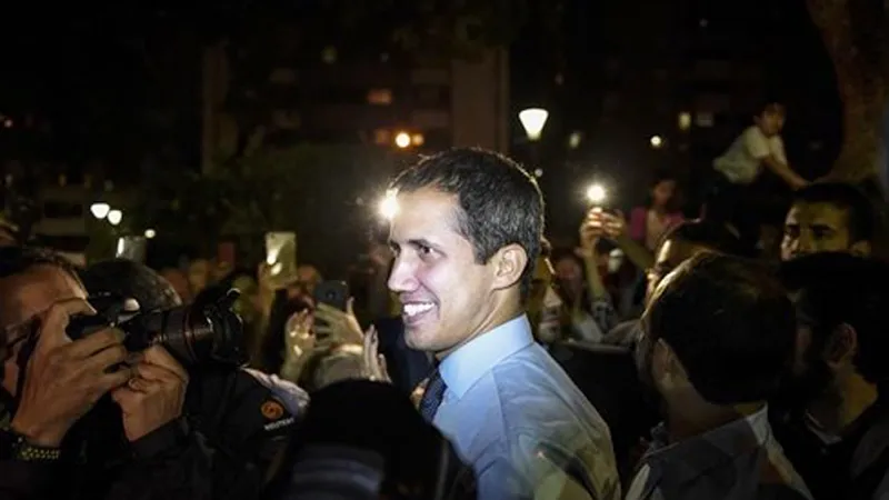 Ông Juan Guaido. Ảnh: Bloomberg