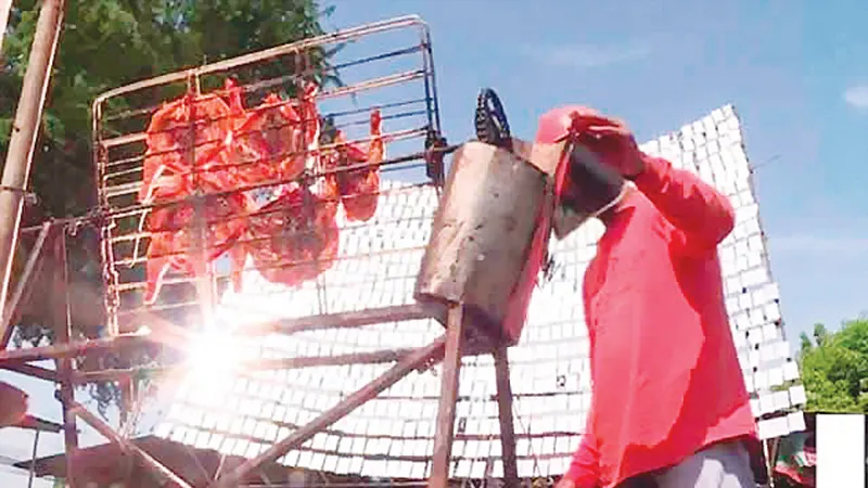 Nướng gà bằng năng lượng Mặt trời