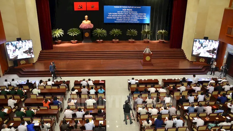 Người đứng đầu phải có tác phong khoa học, dân chủ