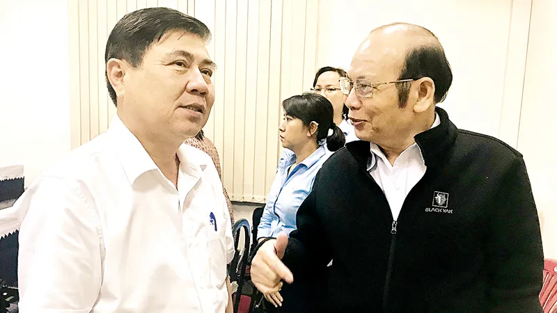 Chủ tịch UBND TPHCM Nguyễn Thành Phong tiếp xúc cử tri quận 1, TPHCM