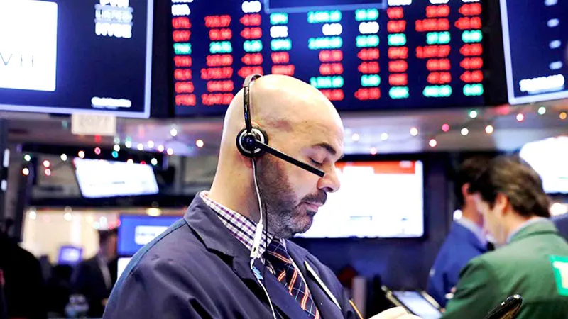 Trong phiên giao dịch đầu năm, chỉ số Nasdaq lần đầu tiên vượt ngưỡng 7.000 điểm