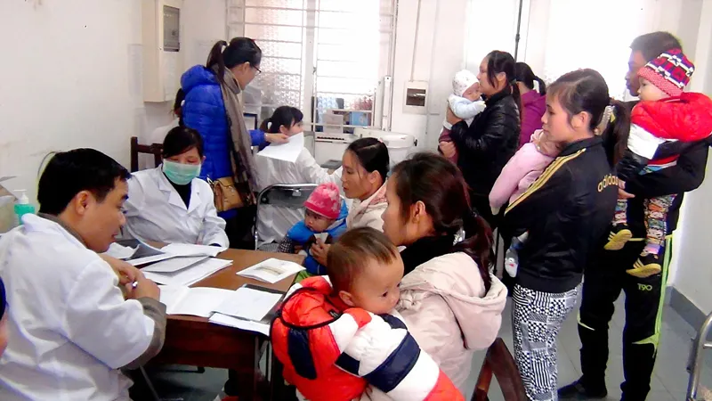 Thời tiết rét đậm, rét hại gây ảnh hưởng nhiều tới sức khỏe của trẻ nhỏ
