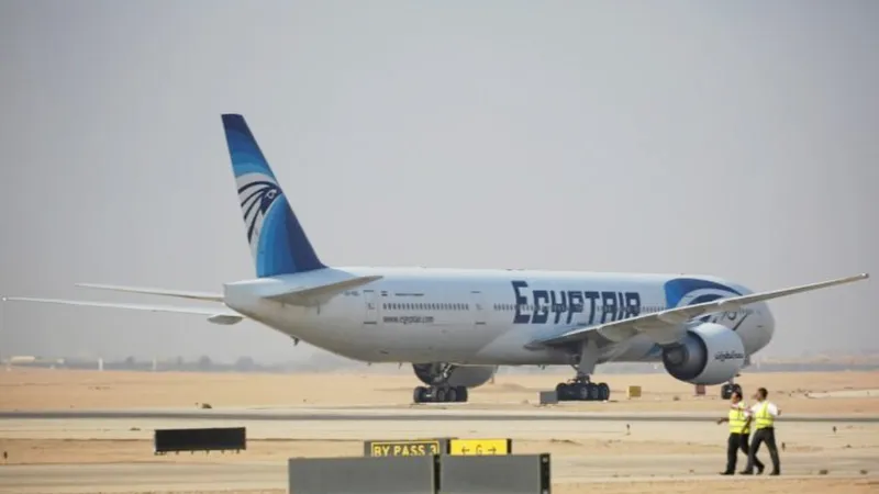 EgyptAir tái khởi động dịch vụ bay khứ hồi giữa Cairo và Moscow. Ảnh: REUTERS