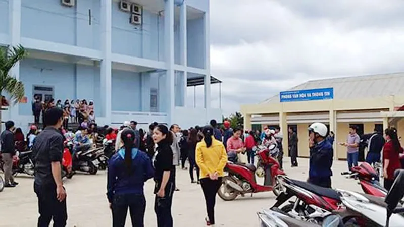 Kiến nghị giao ngành giáo dục chủ trì tuyển, sử dụng giáo viên