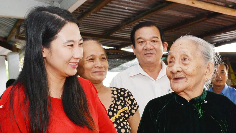 Điểm sáng trong công tác cán bộ tại TPHCM - Bài 3: Ấn tượng cán bộ lãnh đạo, quản lý nữ