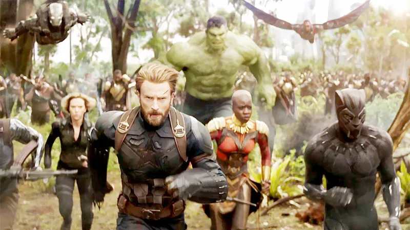 Avengers: Infinity War tiếp tục không đối thủ