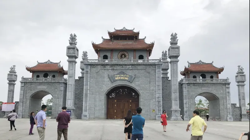 Quần thể Đền Hùng: Cổ kính, tôn nghiêm và linh thiêng