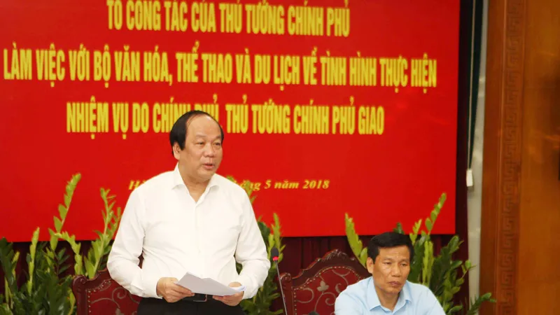 Bộ trưởng, Chủ nhiệm Văn phòng Chính phủ Mai Tiến Dũng phát biểu tại buổi làm việc. Ảnh: TTXVN