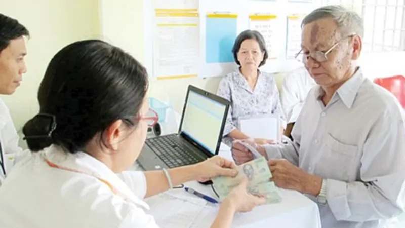Có phải ai làm cán bộ xã, phường thì cũng được hưởng hưu trí?