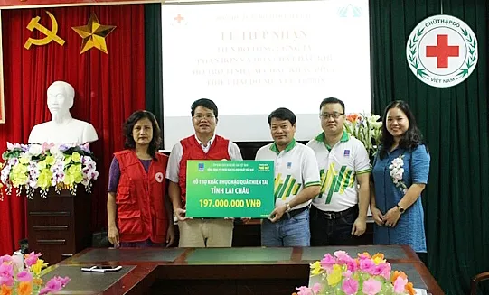 Cứu trợ người dân bị lũ quét, sạt lở ở Điện Biên, Lai Châu