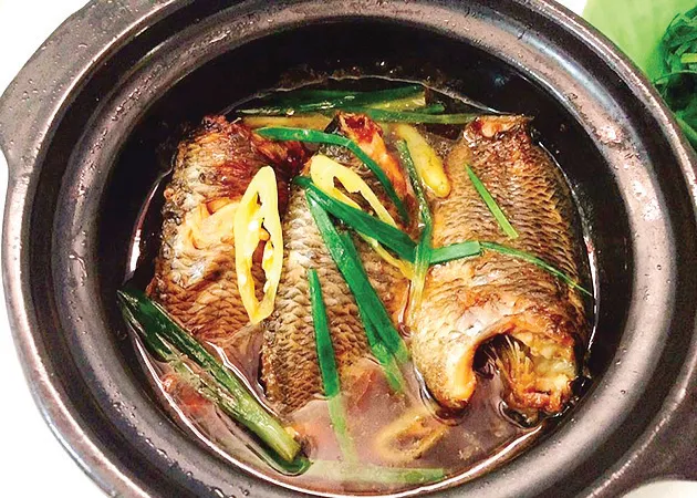 Ngày mưa nhớ cá rô mề kho tộ