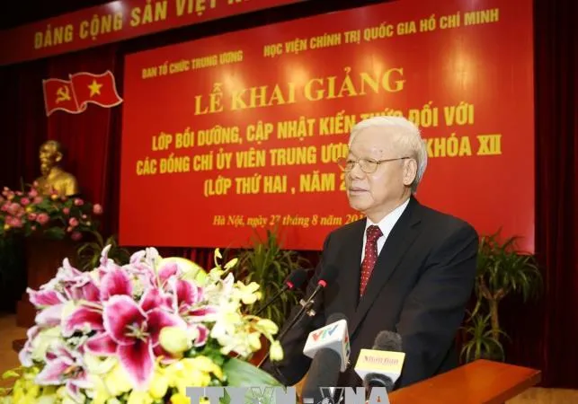 Tổng Bí thư Nguyễn Phú Trọng phát biểu khai giảng Lớp bồi dưỡng. Ảnh: TTXVN