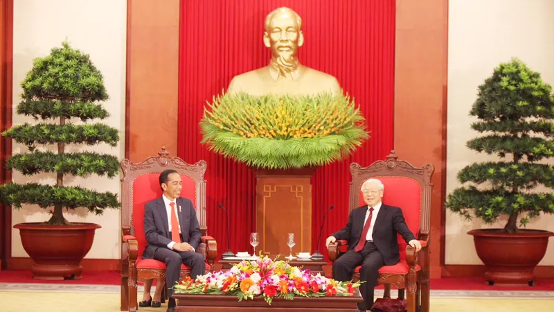 Tổng Bí thư Nguyễn Phú Trọng tiếp Tổng thống Cộng hòa Indonesia Joko Widodo. Ảnh: VGP