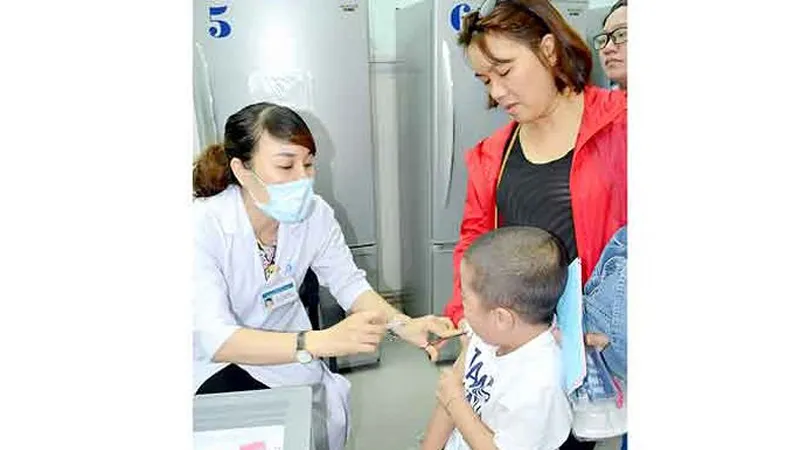 Mời giao lưu trực tuyến: Phòng chống hiệu quả các bệnh giao mùa