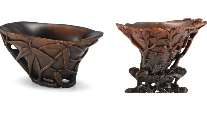 Tách bằng sừng tê giác thế kỷ 17 (ảnh trái) và hoa mộc lan bằng sừng tê giác đời Thanh, các tác phẩm điểu khắc sừng tê giác được rút khỏi cuộc đấu giá của nhà Sotheby's tại Hong Kong (Trung Quốc). SOTHEBY'S