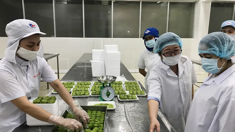 Quản lý chặt số lượng, chất lượng hàng hóa tết