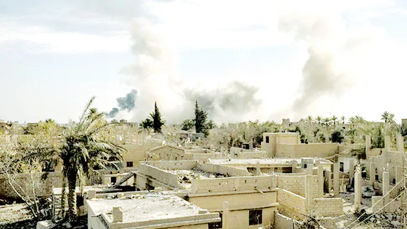 Liên quân không kích thị trấn Susa, một trong những hang ổ cuối cùng của IS ở Syria. Ảnh: CNN