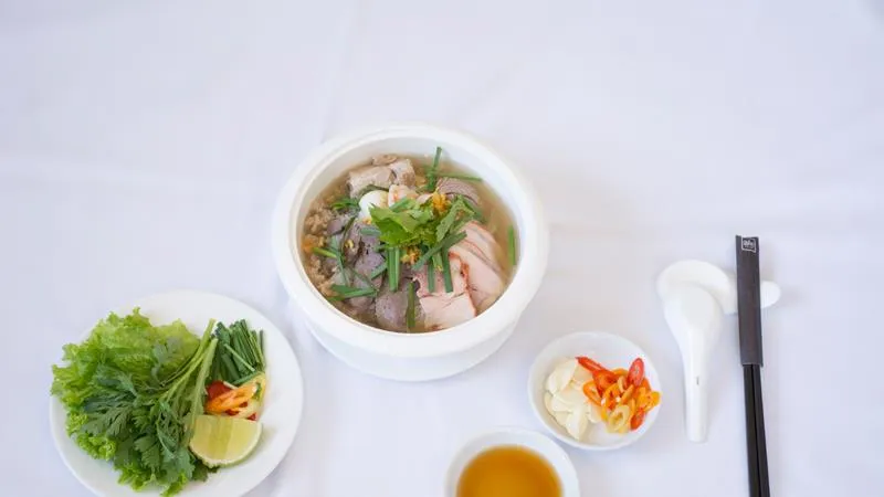 Nhiều món ăn độc đáo được giới thiệu tại khách sạn Grand Saigon