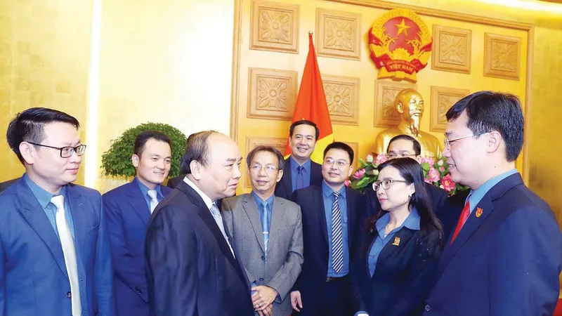 Thủ tướng Nguyễn Xuân Phúc với các đại biểu. Ảnh: TTXVN
