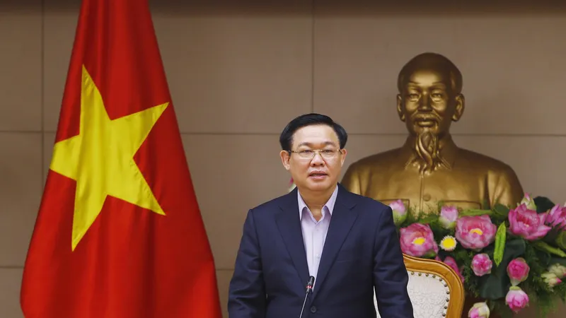 Phó Thủ tướng Vương Đình Huệ phát biểu chỉ đạo cuộc họp. Ảnh: VGP