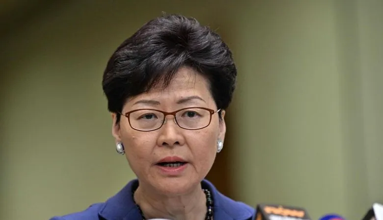 Bà Carrie Lam 