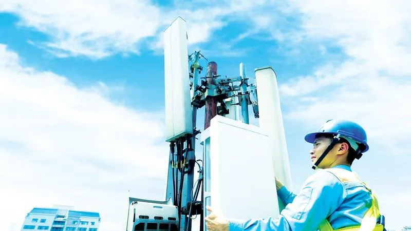 Nhà mạng lắp đặt trạm phát sóng 5G