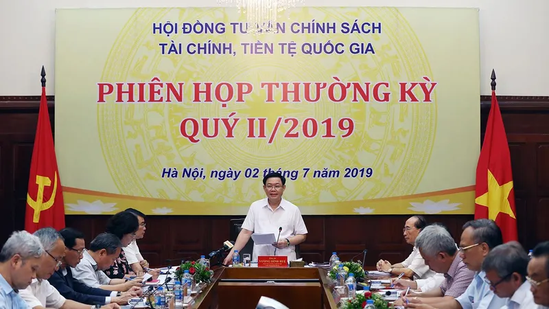 Phó Thủ tướng Vương Đình Huệ phát biểu tại phiên họp. Ảnh: VGP