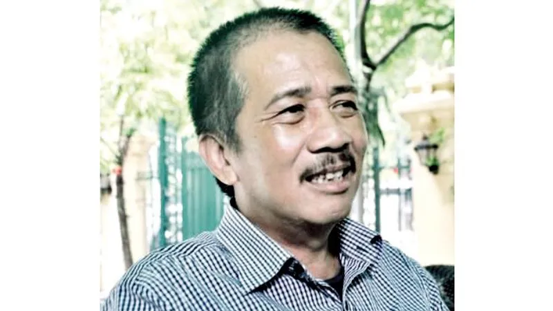 Tiến sĩ Bùi Trinh