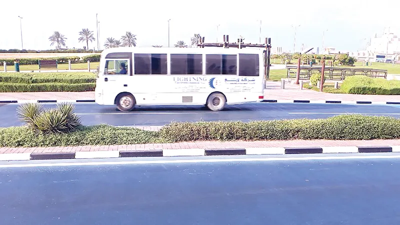 Hạ nhiệt đường nhựa bằng sơn phản quang