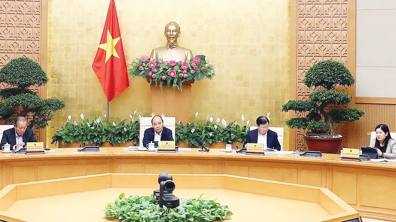 Thủ tướng Nguyễn Xuân Phúc chủ trì phiên họp Thường trực Chính phủ về giải pháp bình ổn giá thịt heo. Ảnh: TTXVN