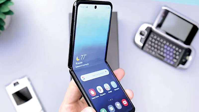 Màn hình điện thoại từ… vảy cá