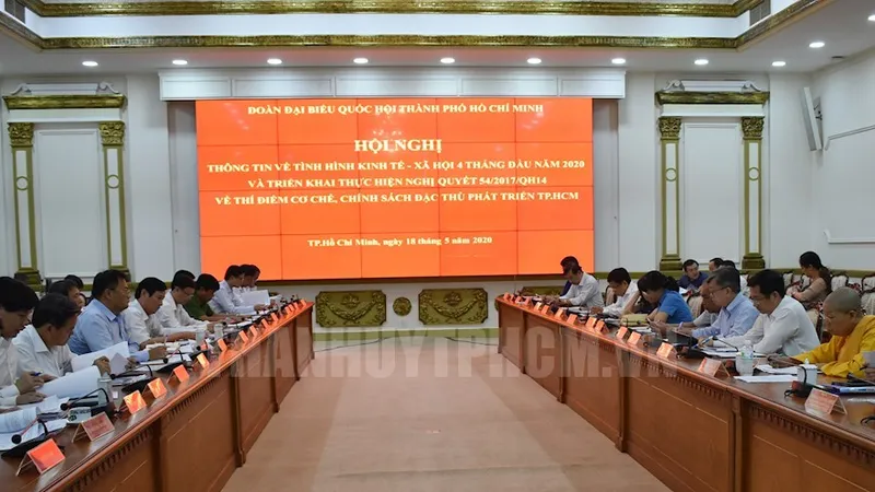 Quang cảnh buổi làm việc. Ảnh: hcmcpv