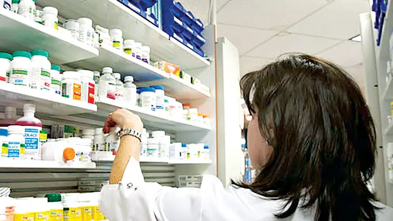 Thuốc điều trị, chăm sóc tích cực bệnh nhân mắc Covid-19 đang cạn kiệt 
