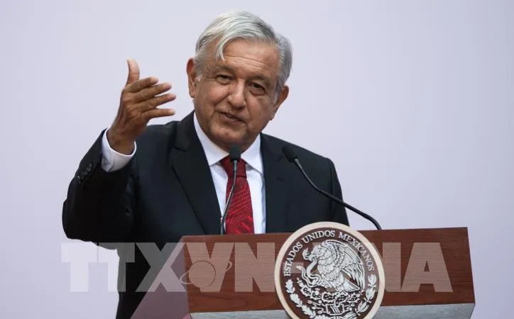 Từ tháng 12-2018, Tổng thống Lopez Obrador đã triển khai các biện pháp mạnh tay đối với tội phạm tham nhũng. Ảnh: AFP/TTXVN